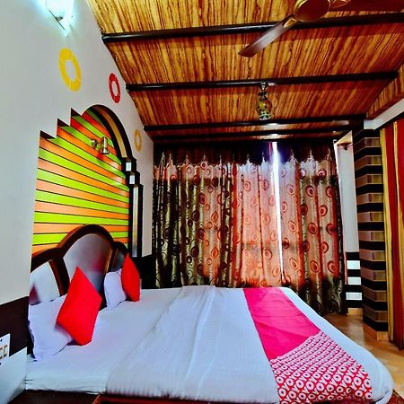 Oyo 26909 Hotel Paras Mandi Exterior foto