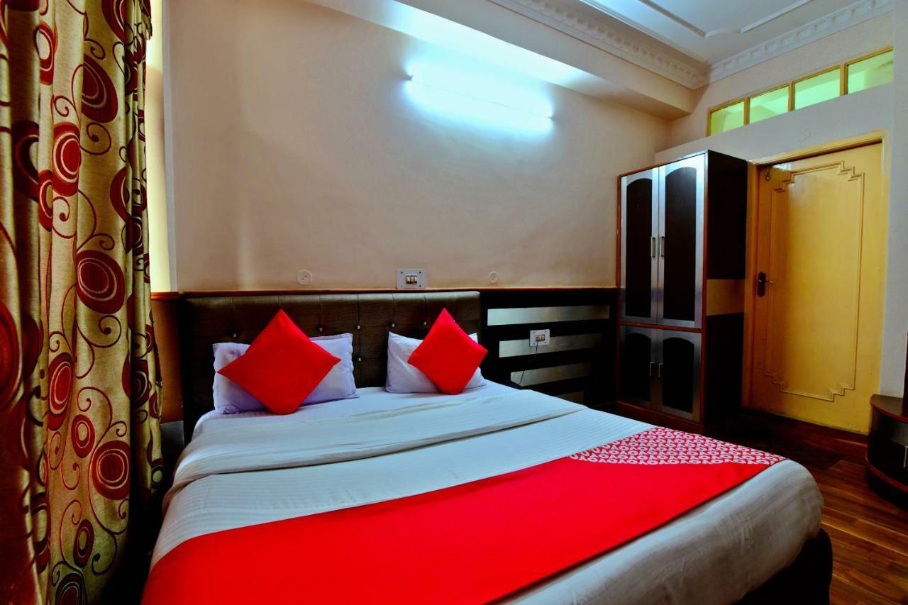 Oyo 26909 Hotel Paras Mandi Exterior foto